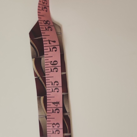 Stafford Men's Burgandy and Gold Silk Necktie - Picture 8 of 8